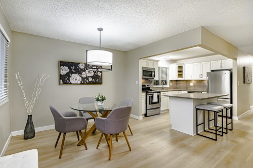 1436 Pitt River Road, Port Coquitlam, BC 