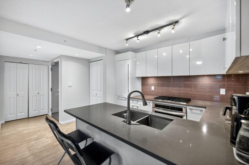 905-6658 Dow Avenue, Burnaby, BC 