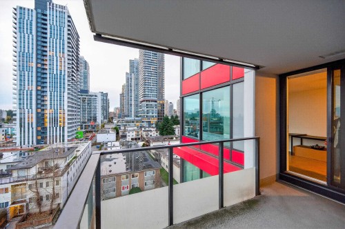 905-6658 Dow Avenue, Burnaby, BC 