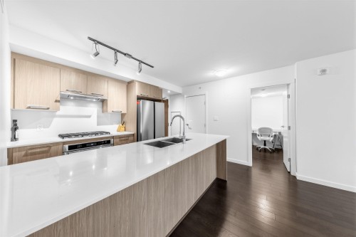 310-7688 Alderbridge Way, Richmond, BC 