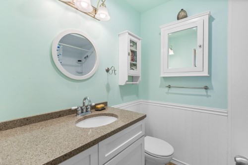 54-912 Premier Street, North Vancouver, BC 