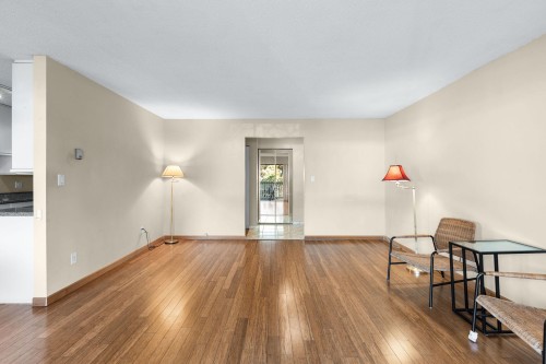 54-912 Premier Street, North Vancouver, BC 