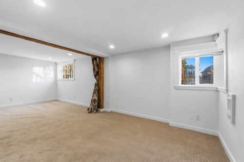 621 23Rd Avenue E, Vancouver, BC 