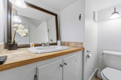 621 23Rd Avenue E, Vancouver, BC 