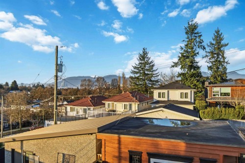 621 23Rd Avenue E, Vancouver, BC 