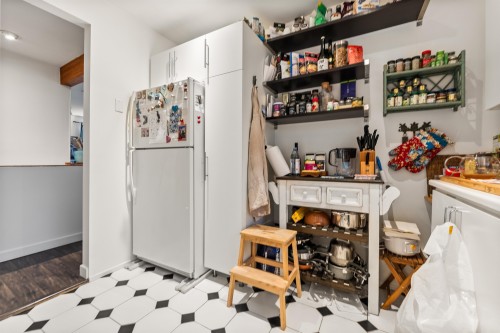 2574 Cornwall Avenue, Vancouver, BC 