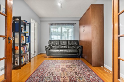 2574 Cornwall Avenue, Vancouver, BC 