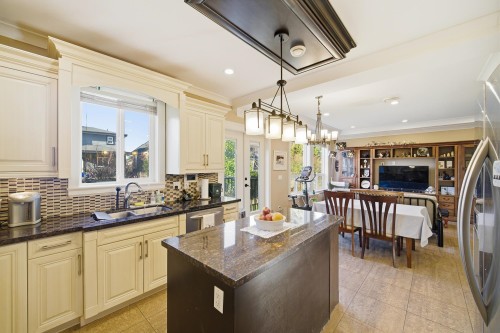 3741 Dundonald Avenue, Burnaby, BC 