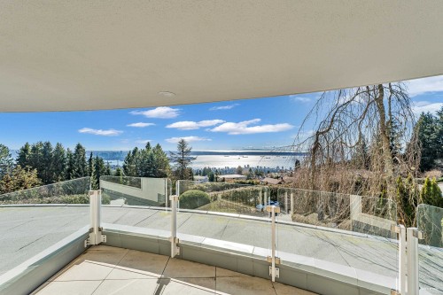 1407 Bramwell Road, West Vancouver, BC 