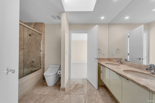 1407 Bramwell Road, West Vancouver, BC 