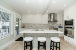 905 Edinburgh Street  New Westminster, BC V3M 2V2