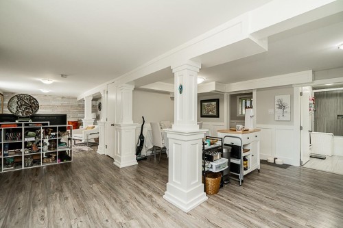 905 Edinburgh Street, New Westminster, BC 