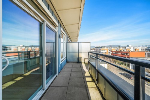 Ph8-688 17Th Avenue E, Vancouver, BC 