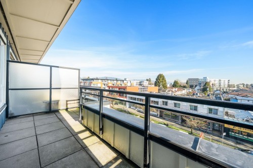 Ph8-688 17Th Avenue E, Vancouver, BC 