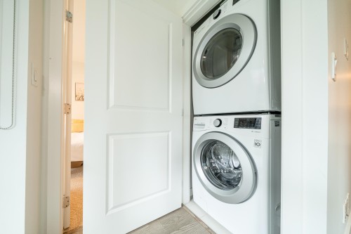 201-3533 Ross Drive, Vancouver, BC 