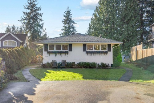 1275 Brantwood Road  North Vancouver, BC V7R 1G6