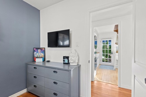 1275 Brantwood Road, North Vancouver, BC 