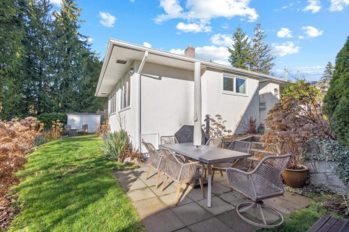 1275 Brantwood Road, North Vancouver, BC 