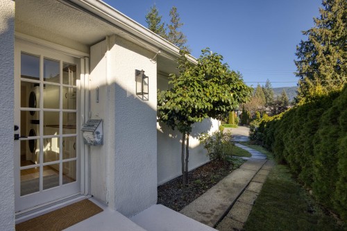 1275 Brantwood Road, North Vancouver, BC 