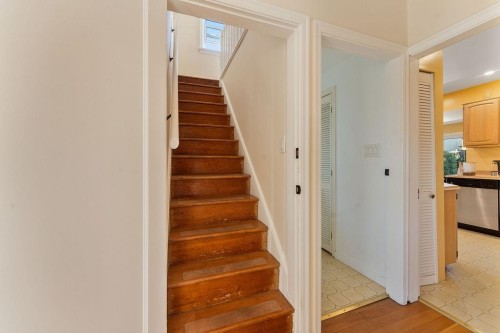 231 Eighth Avenue E, New Westminster, BC 