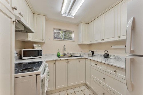 231 Eighth Avenue E, New Westminster, BC 