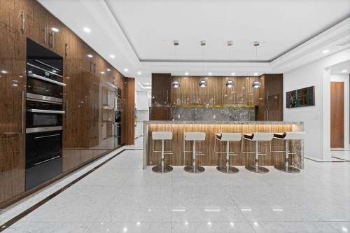 558 Glenross Road, West Vancouver, BC 