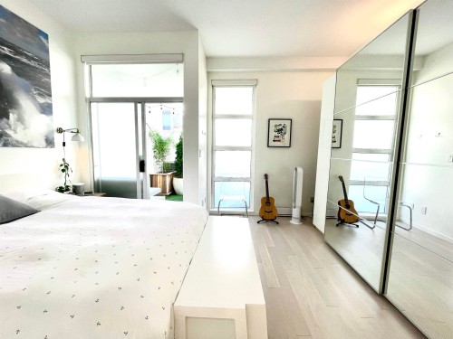 10-704 7Th Avenue W, Vancouver, BC 