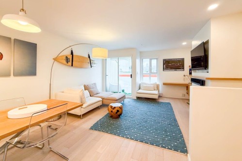 10-704 7Th Avenue W, Vancouver, BC 