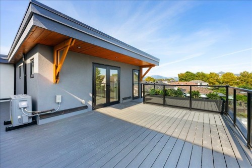 4854 Slocan Street, Vancouver, BC 