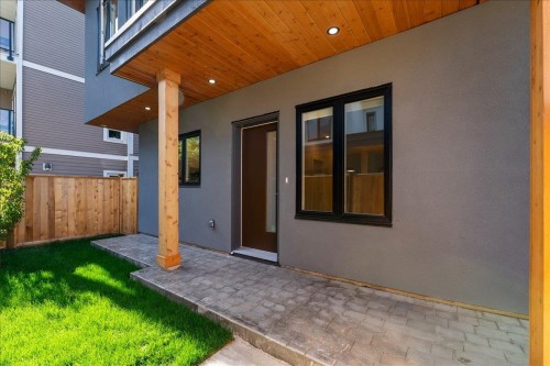 4854 Slocan Street, Vancouver, BC 