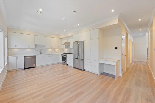 4854 Slocan Street, Vancouver, BC 