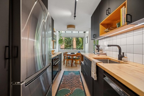 209-1420 8 Avenue E, Vancouver, BC 