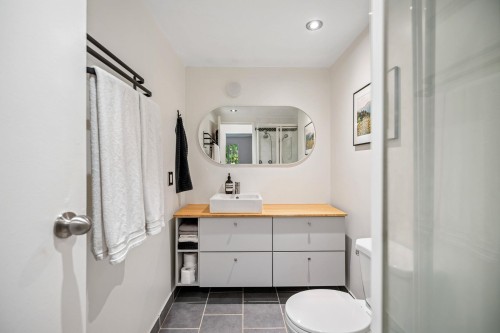 209-1420 8 Avenue E, Vancouver, BC 