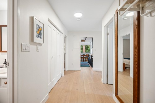 209-1420 8 Avenue E, Vancouver, BC 