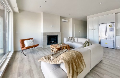 10102-464 Eaglecrest Drive, Gibsons, BC 