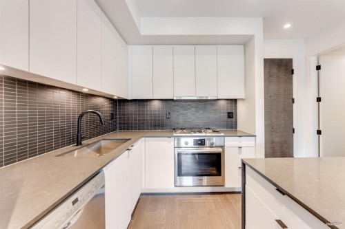 406-83 Moody Street, Port Moody, BC 