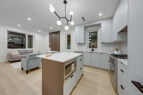 1-6730 Heather Street, Vancouver, BC 