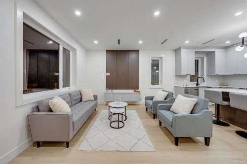 1-6730 Heather Street, Vancouver, BC 