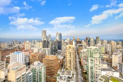 3704-1283 Howe Street  Vancouver, BC V6Z 0E3
