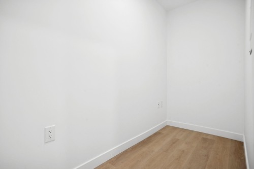 104-2268 Broadway E, Vancouver, BC 