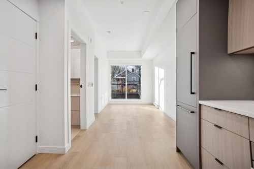 104-2268 Broadway E, Vancouver, BC 