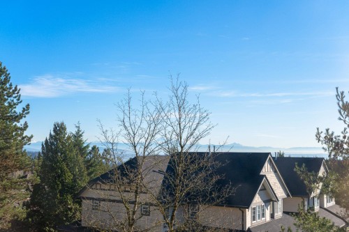 314-3176 Plateau Boulevard, Coquitlam, BC 