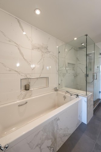 918 50B Street, Delta, BC 