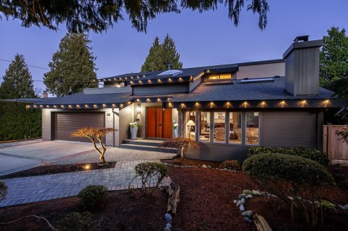 918 50B Street, Delta, BC 