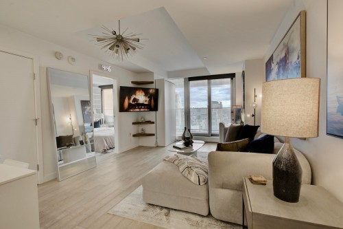 3809-1480 Howe Street, Vancouver, BC 