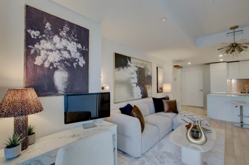 3809-1480 Howe Street, Vancouver, BC 