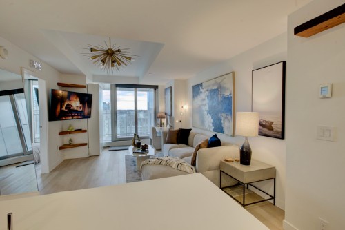 3809-1480 Howe Street, Vancouver, BC 