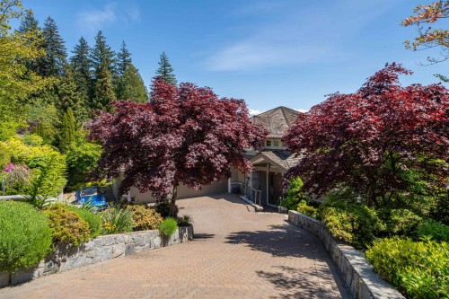 2356 Kadlec Court, West Vancouver, BC 