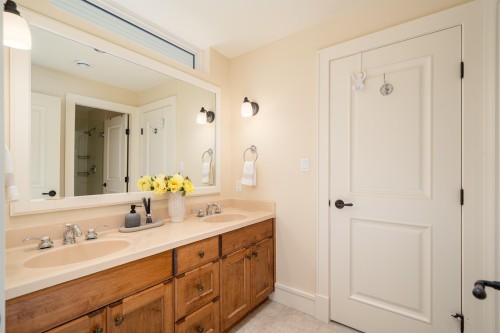 2356 Kadlec Court, West Vancouver, BC 