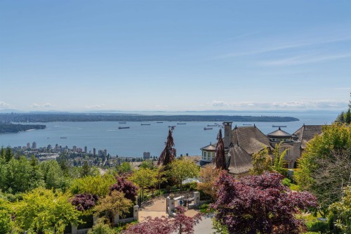 2356 Kadlec Court, West Vancouver, BC 